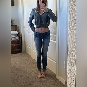 Low rise Current/Elliott skinny’s 🔥